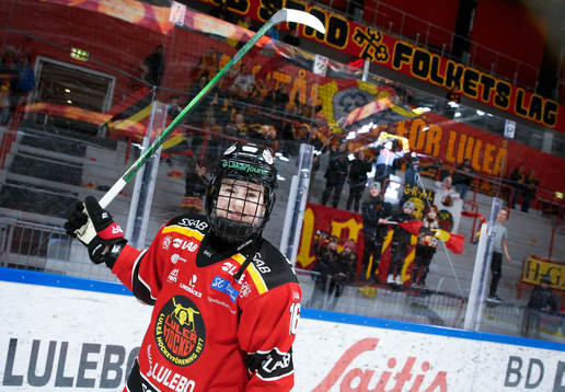 Luleås Petra Nieminen jublar