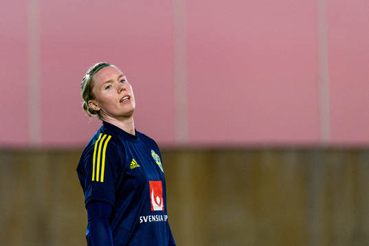 Goalkeeper Hedvig Lindahl
