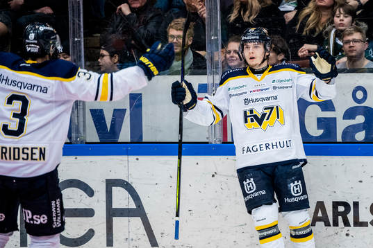 s Lias Andersson jublar
