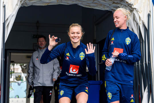 Fridolina Rolfö and Caroline Seger