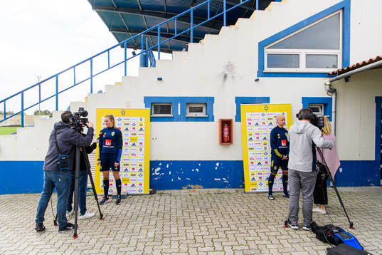 Fridolina Rolfö and Caroline Seger is interviewed by the