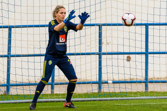 Goalkeeper Jennifer Falk