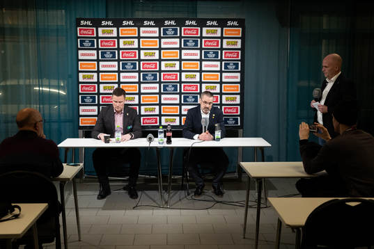 Frölundas tränare Roger Rönnberg och Skellefteås