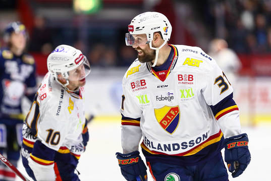 Djurgårdens Dick Axelsson jublar