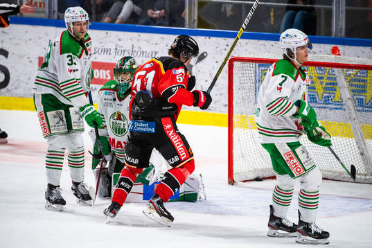 Luleås Filip Hållander jublar