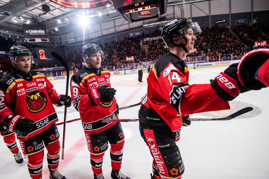 Luleås Jonas Berglund jublar