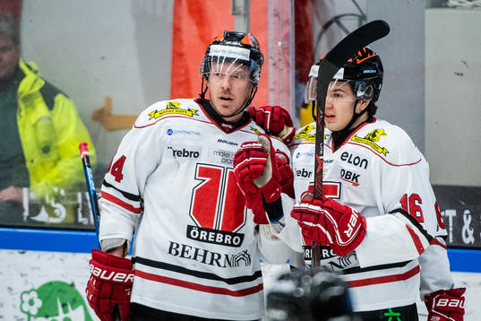 Örebros Ryan Stoa jublar