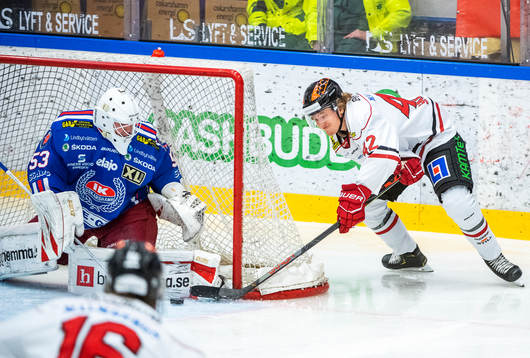 Oskarshamns målvakt Daniel Rosengren och Örebros Robin