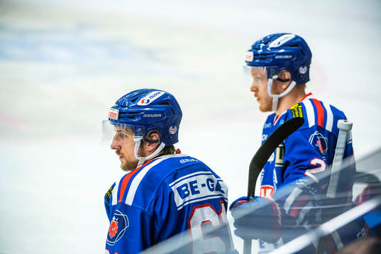 Oskarshamns Emil Wahlberg och Henrik Nilsson deppar