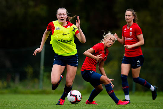 Frida Leonhardsen Maanum and Rikke Bogetveit Nygard of the