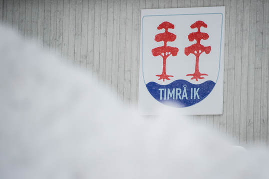 Timrå IKs logotyp på klubbens kansli