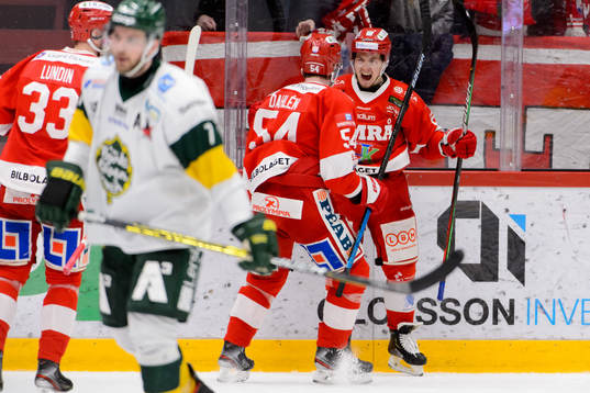Timrås Filip Lander jublar