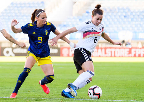 Kosovare Asllani of Sweden and Lena Sophie Oberdorf of