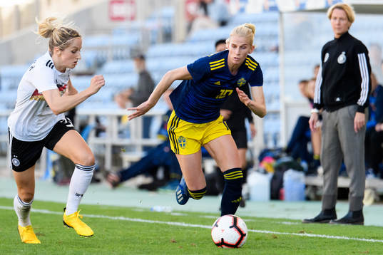 Kathrin Hendrich of Germany and Sofia Jakobsson of Sweden