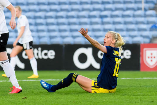 Sofia Jakobsson of Sweden reacts