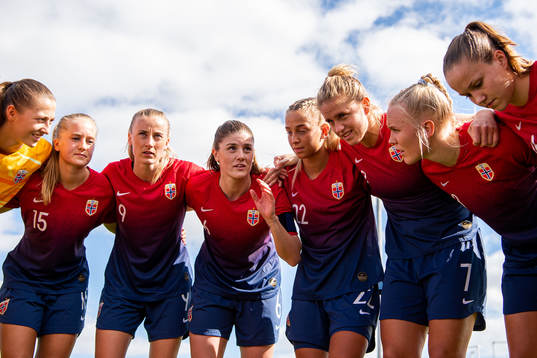 Goalkeeper Cecilie Hauståker Fiskerstrand, Amalie