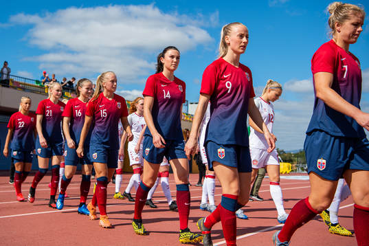 Ingrid Syrstad Engen and Anja Sønstevold of Norway