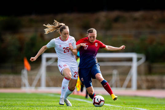 Janni Thomsen of Denmark and Kristine Minde of Norway