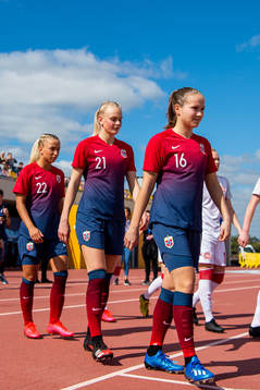 Rikke Bogetveit Nygard, Karina Sævik and Guro Reiten of