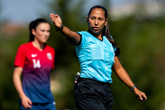 Emikar Calderas, referee