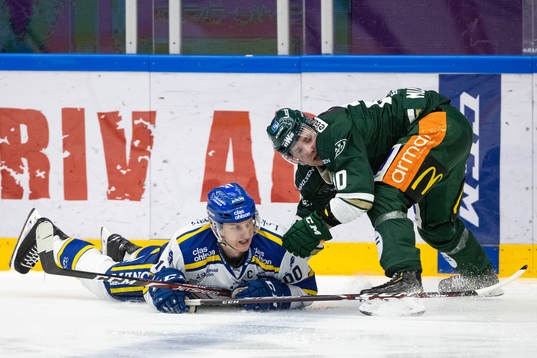 Leksands Martin Karlsson och Färjestads Aleksi Mustonen