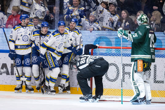Leksands Nils Åman jublar