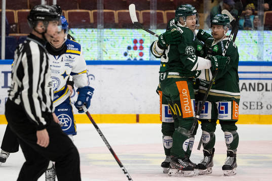 Färjestads Aleksi Mustonen jublar