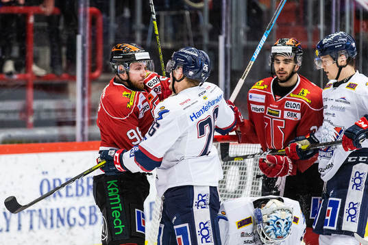 Örebros Robin Kovacs och Linköpings Hampus Larsson