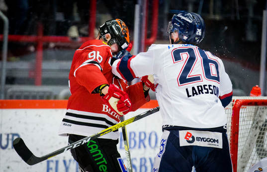 Örebros Robin Kovacs och Linköpings Hampus Larsson