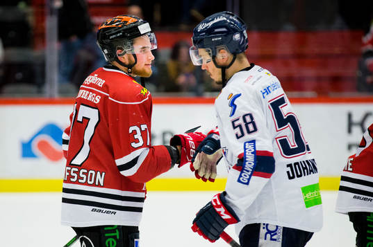 Örebros Glenn Gustafsson och Linköpings Robin Johansson