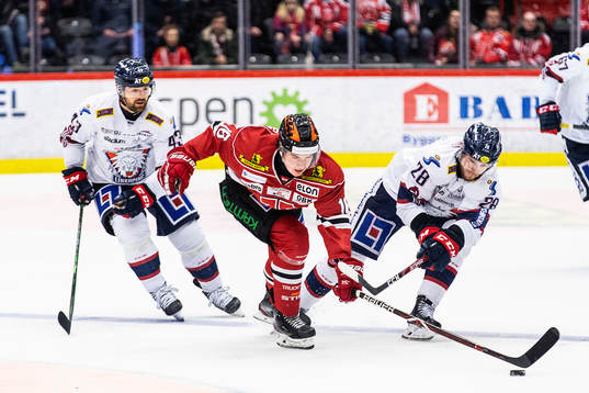 Örebros Lukas Pilö och Linköpings Jaakko Rissanen