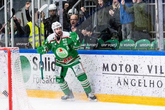Rögles Taylor Matson jublar