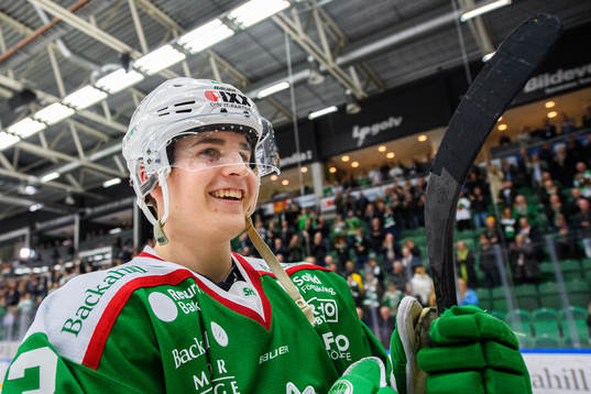 Rögles Melker Eriksson jublar