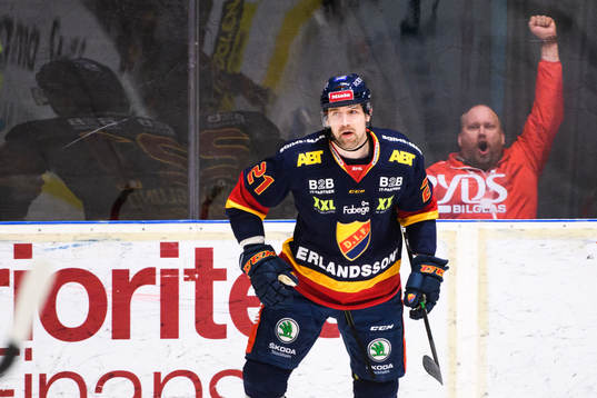 Djurgårdens Patrik Berglund jublar