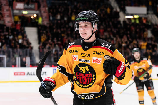 Luleås Nils Lundkvist jublar