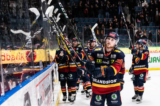 Djurgårdens Linus Hultström jublar