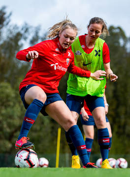 Frida Leonhardsen Maanum and Kristine Minde of the