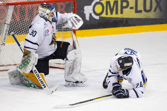 Visby/Romas målvakt Daniel Marmenlind  och Fredrik