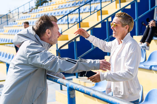Peter Gerhardsson, head coach hugs Therese Sjögran, sports