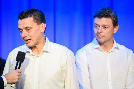 Fredrik Jahnfors, tränare dam, och Jon Dahl Tomasson,
