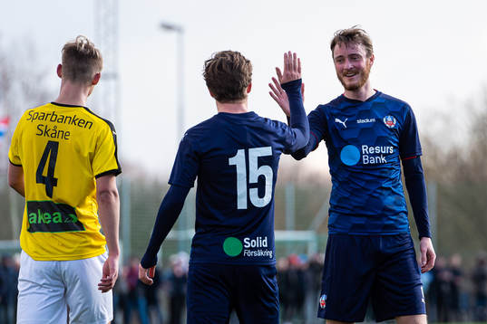 Helsingborgs Max Svensson och Rasmus Jönsson jublar