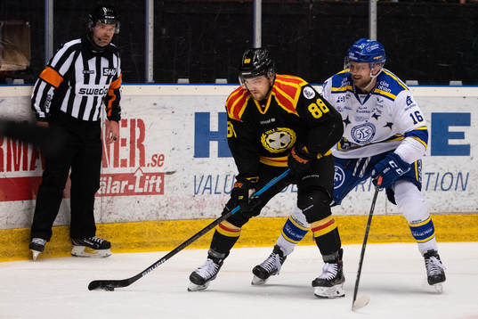 Brynäs Jaedon Descheneau och Leksands Daniel Gunnarsson