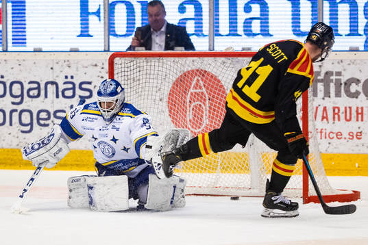 Brynäs Greg Scott avgör på straff bakom Leksands