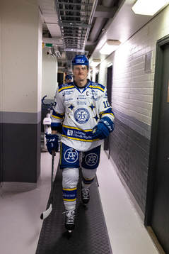 Leksands Martin Karlsson innan ishockeymatchen i SHL mellan