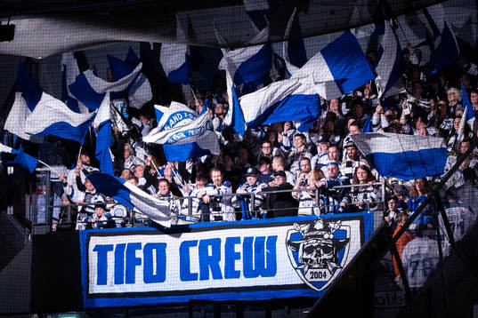 Leksands  publiken innan ishockeymatchen i SHL mellan