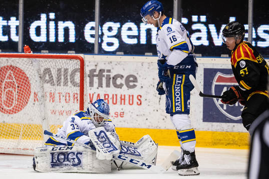Leksands målvakt Axel Brage och Leksands Daniel Gunnarsson