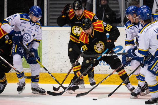 Leksands Nils Åman och Brynäs Jaedon Descheneau och