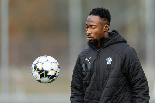 Halmstads Sadat Karim före fotbollsmatchen i Svenska Cupen