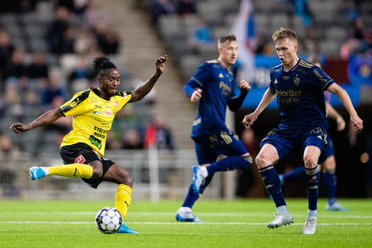 Mjällbys Mamudu Moro och Djurgårdens Augustinsson