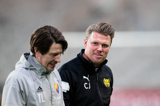 Djurgårdens tränare Thomas Lagerlöf och Mjällbys
